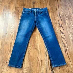 Gap 32 Real Straight Jean